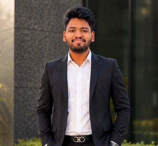 Deven Lalit Oswal, Director